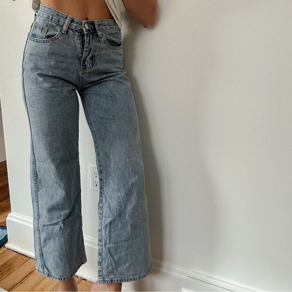 Light wash wide leg denim jeans